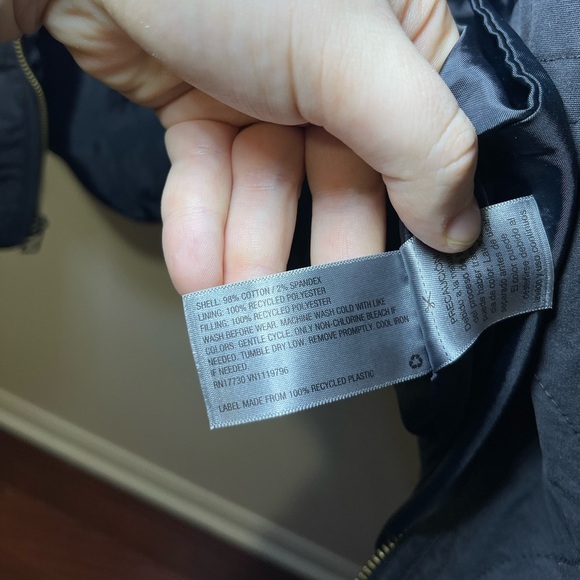 Universal Threads Women’s Cotton Twill Quilted Bomber style Jacket in size XS - Picture 9 of 12